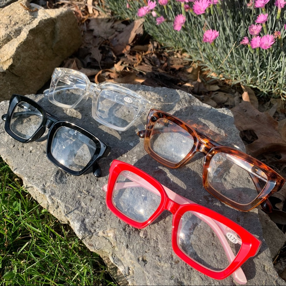 Set of FOUR +1.75 Fashion Glasses